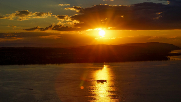 Flug&Bild Sonnenuntergang überm Bodensee Flug&Bild Sonnenuntergang überm Bodensee
